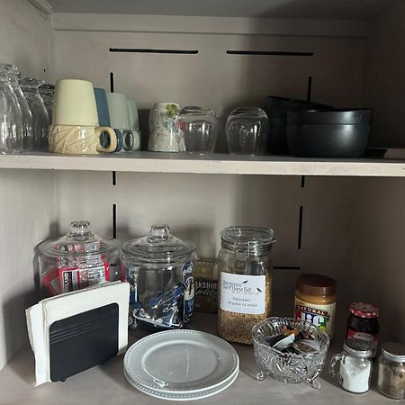Dungeness Barn House Bed And Breakfast At Two Crows Farm Sequim Exteriör bild