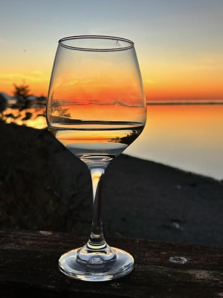 Dungeness Barn House Bed And Breakfast At Two Crows Farm Sequim Exteriör bild